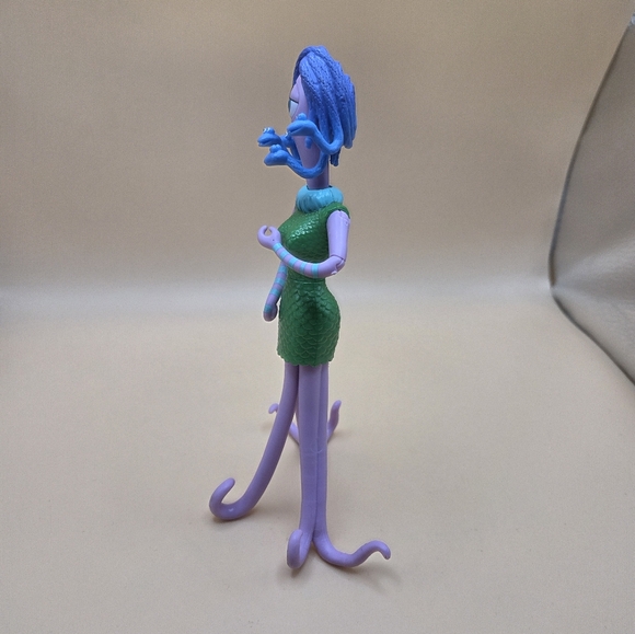 Disney Pixar Monsters Inc Celia Mae Posable Figure Girlfriend Snake Hair Purple - Picture 4 of 6